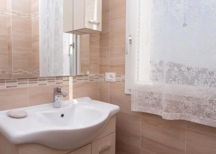 S210 - Sirolo, Nuovissimo Bilocale Vista Mare Al Primo Piano Sirolo